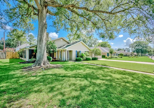 Photo 3 of Sale Pending at 4730 Monticello St, Beaumont, TX 77706 | MLS# 60740317 | Listing updated on 2026-09-18
