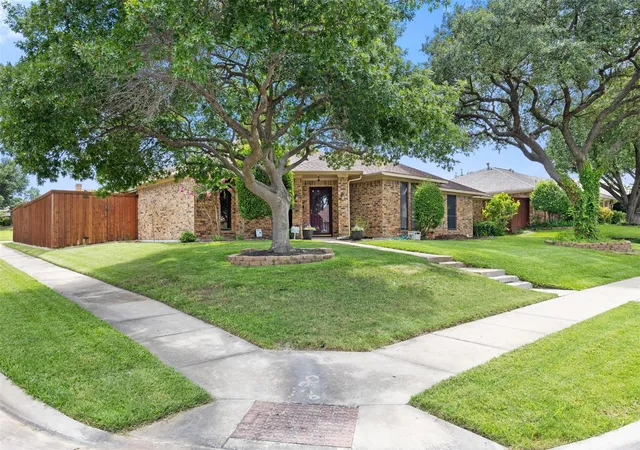Homes for sale in Carrollton, TX | 2112 Hunters Rdg, Carrollton, TX 75006 | MLS# 49910549