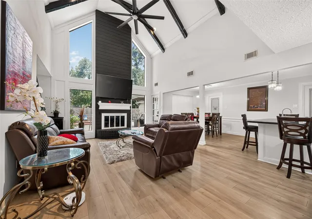 Photo 3 of Single family home for sale at 5919 Spring Crk Oaks Dr, Spring, TX 77379 | MLS# 56643796 | Listing updated on 2026-08-19