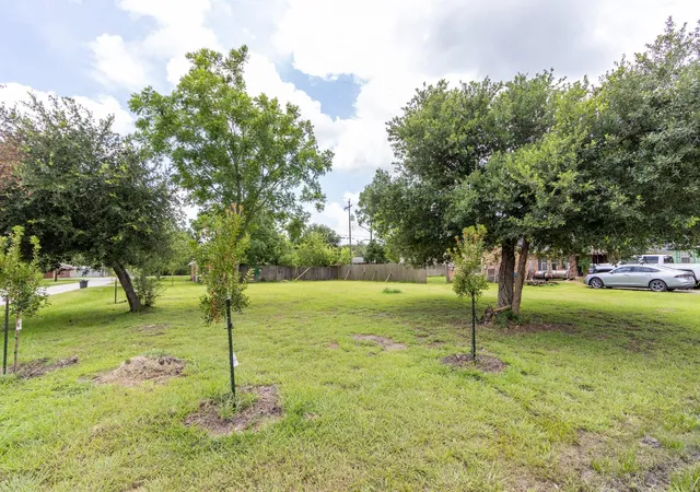 Photo 3 of Land for sale at Lot 28 Smith Dr, Hitchcock, TX 77563 | MLS# 84350759 | Listing updated on 2026-07-10