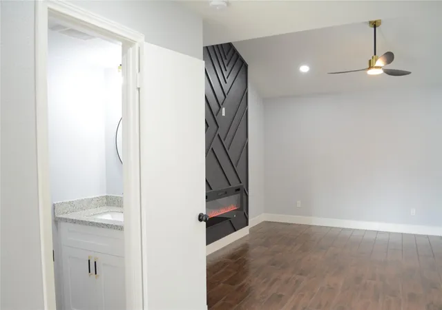 Photo 3 of Single family home for sale at 10260 Bridgeland Ln, Houston, TX 77041 | MLS# 54718210 | Listing updated on 2026-09-11