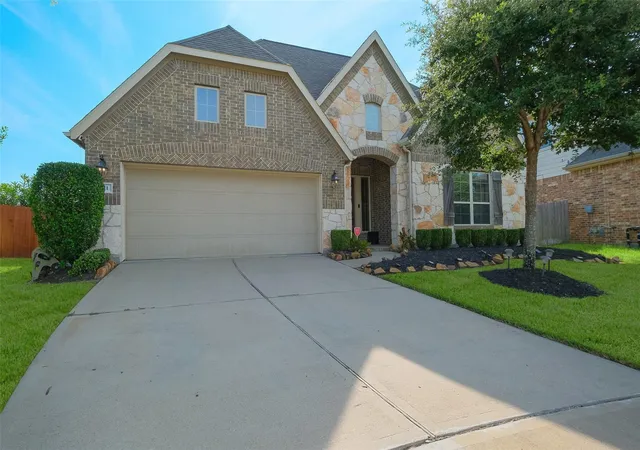 Photo 3 of Single family home for sale at 8111 Foster Gate Ct, Richmond, TX 77407 | MLS# 47246483 | Listing updated on 2026-08-08