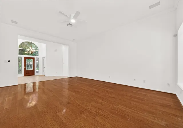 Photo 4 of Single family home for sale at 22 Westwinds Cir NE, Spring, TX 77382 | MLS# 35547725 | Listing updated on 2026-08-19