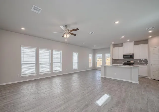 Photo 4 of Single family home for sale at 750 Marion Pl, Dayton, TX 77535 | MLS# 40979992 | Listing updated on 2026-10-12