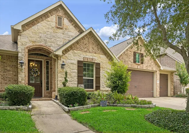 Photo 3 of Single family home for sale at 8810 Purdy Crescent Trl, Richmond, TX 77406 | MLS# 85616131 | Listing updated on 2026-07-27