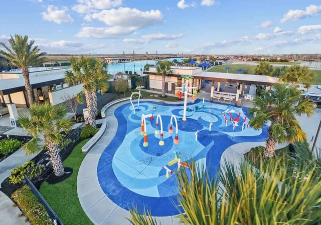 5th image of 14402 Lido Shine Ln, Texas City, TX 77539 | MLS# 93845815