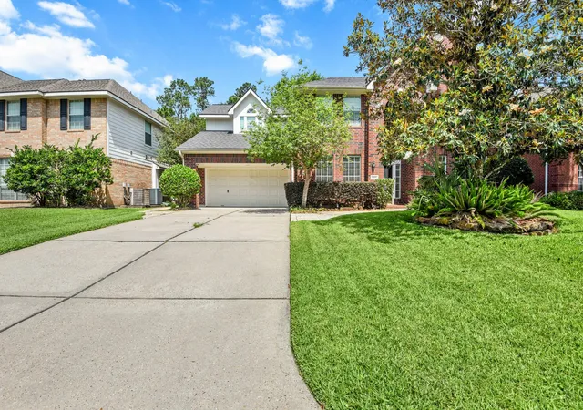 Photo 2 of Single family home for sale at 5111 Maple Hl Trl, Houston, TX 77345 | MLS# 59765478 | Listing updated on 2026-08-22