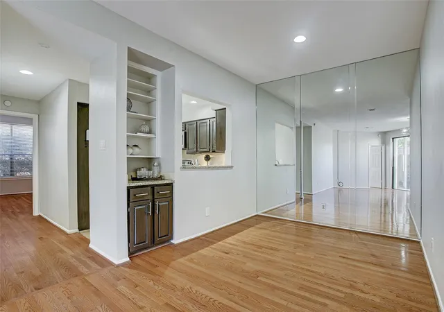 Photo 3 of Townhouse for sale at 5200 Weslayan St #112, Houston, TX 77005 | MLS# 57929698 | Listing updated on 2026-08-21