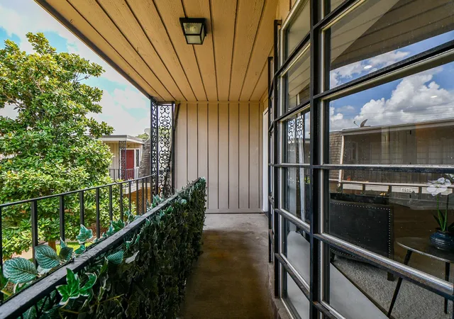 Photo 3 of Condo for sale at 2619 Marilee Ln #2, Houston, TX 77057 | MLS# 52805745 | Listing updated on 2026-04-29