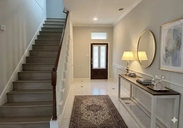 Photo 3 of Townhouse for sale at 880 Tully Rd #92, Houston, TX 77079 | MLS# 19612750 | Listing updated on 2026-07-28