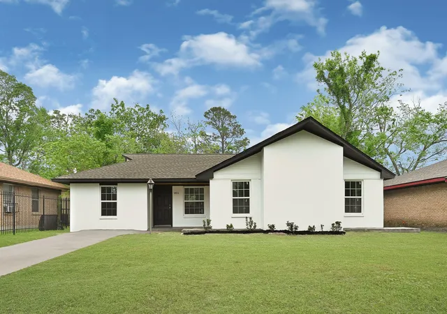 Photo 1 of Single family home for sale at 10122 Rockaway Dr, Houston, TX 77016 | MLS# 32406453 | Listing updated on 2026-08-08