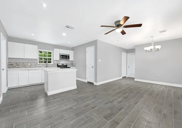 Photo 3 of Single family home for sale at 10122 Rockaway Dr, Houston, TX 77016 | MLS# 32406453 | Listing updated on 2026-08-08