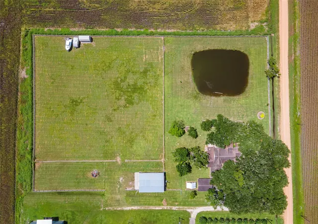 Photo 2 of Single family home for sale at 8711 County Rd 403, El Campo, TX 77437 | MLS# 72691831 | Listing updated on 2026-08-31