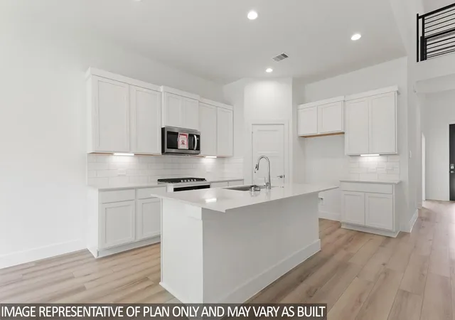 Photo 2 of Single family home for sale at 1132 Skyline Trails Ave, Conroe, TX 77303 | MLS# 2414322 | Listing updated on 2026-09-18