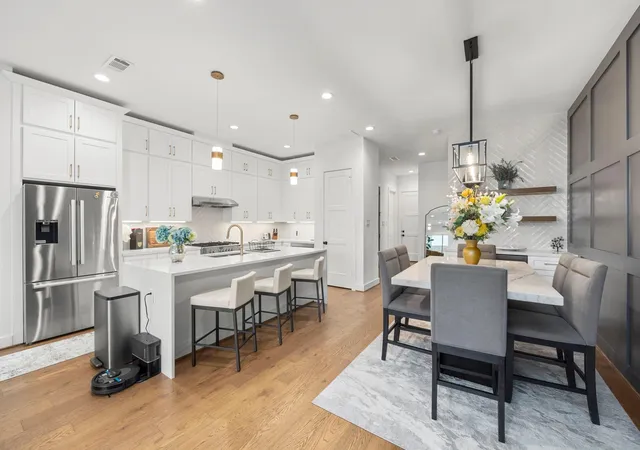 Photo 2 of Single family home for sale at 2411 Hazard St, Houston, TX 77019 | MLS# 51661225 | Listing updated on 2026-08-25