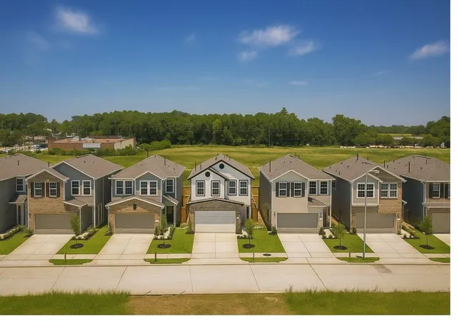 38th image of 719 Majestic Eagle Ct, Houston, TX 77090 | MLS# 5522685