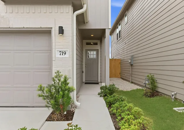5th image of 719 Majestic Eagle Ct, Houston, TX 77090 | MLS# 5522685