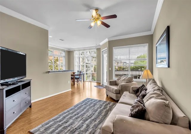 3rd image of 2400 Mccue Rd #240, Houston, TX 77056 | MLS# 15743101