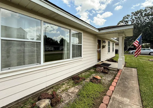 5th image of 2009 W 14Th 1/2 St, Houston, TX 77008 | MLS# 7261670
