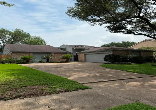 Photo 2 of Single family home for sale at 12206 Burgoyne Dr, Houston, TX 77077 | MLS# 56863938 | Listing updated on 2026-09-08