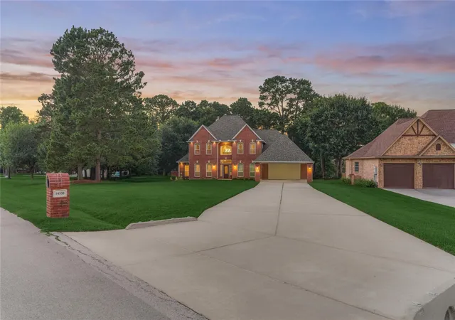 2nd image of 14538 Hillshire Dr, Willis, TX 77318 | MLS# 84628984