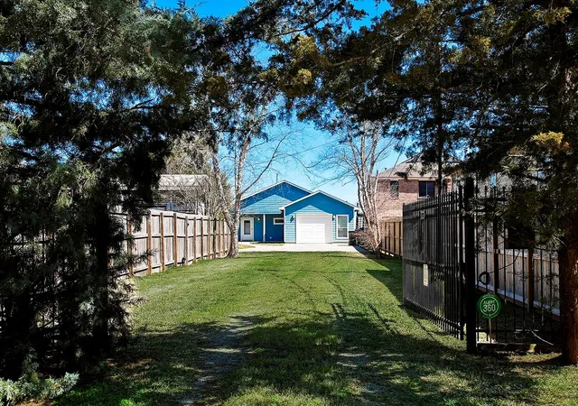 Homes for sale in Bacliff, TX | 3723 Bayshore Dr, Bacliff, TX 77518 | MLS# 17248918