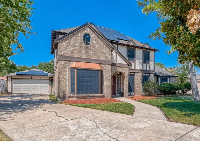 Photo 1 of Single family home for sale at 2307 Oakview Dr, Missouri City, TX 77459 | MLS# 14465160 | Listing updated on 2026-09-24
