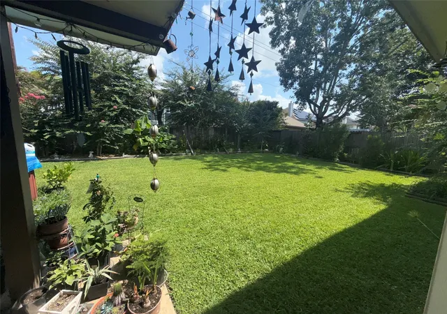 Photo 3 of Sale Pending at 7019 Little Redwood Dr, Pasadena, TX 77505 | MLS# 39328422 | Listing updated on 2026-09-09