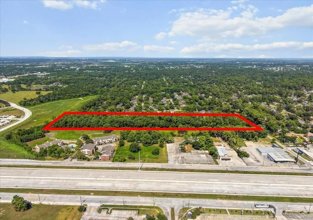 Photo 1 of Land for sale at 405 Sunset Dr, Dickinson, TX 77539 | MLS# 95408694 | Listing updated on 2026-08-26