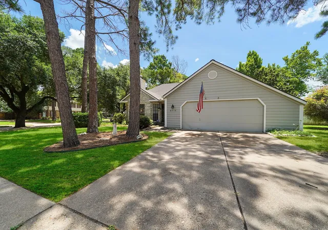 34th image of 8010 Pinyon Creek Ct, Houston, TX 77095 | MLS# 25262469