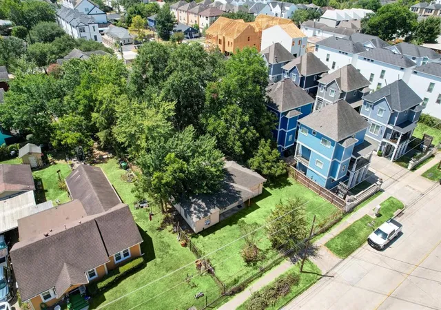 2nd image of 1124 W 23rd St, Houston, TX 77008 | MLS# 6035160