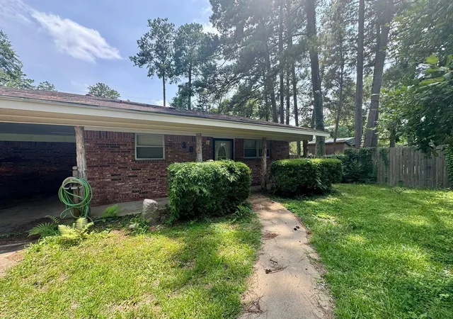 4th image of 803 Pear St, Woodville, TX 75979 | MLS# 44195895