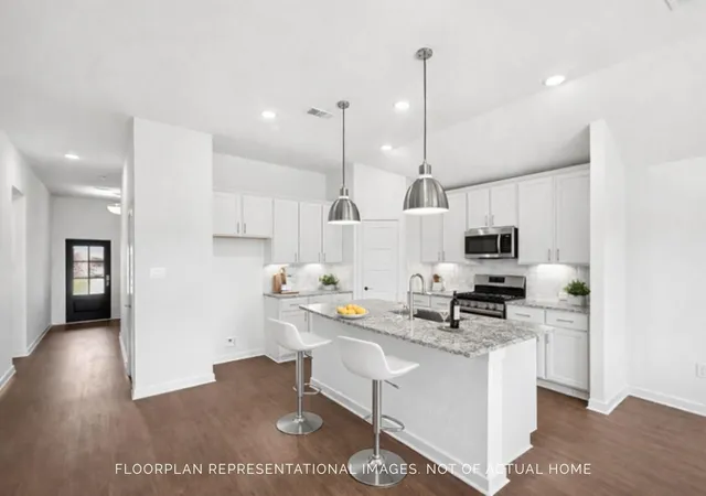 Photo 4 of Single family home for sale at 958 Garden Path Dr, Willis, TX 77378 | MLS# 32107918 | Listing updated on 2026-08-28