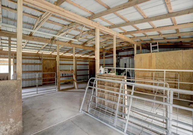 4th image of 5806-A S Hwy 35, Alvin, TX 77511 | MLS# 11546567