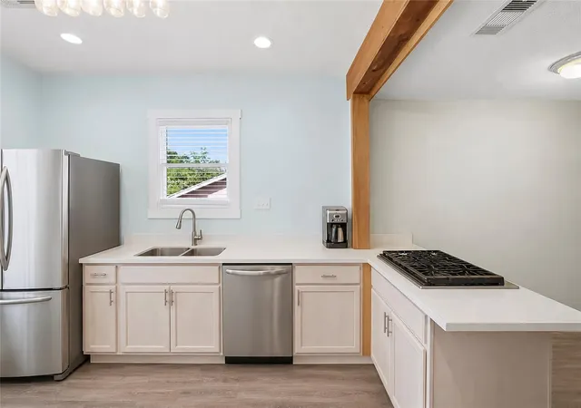 Photo 3 of Single family home for sale at 5405 Ave R, Galveston, TX 77551 | MLS# 31785031 | Listing updated on 2026-08-07