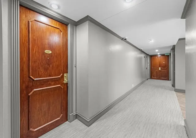 3rd image of 5150 Hidalgo St #202, Houston, TX 77056 | MLS# 23142877