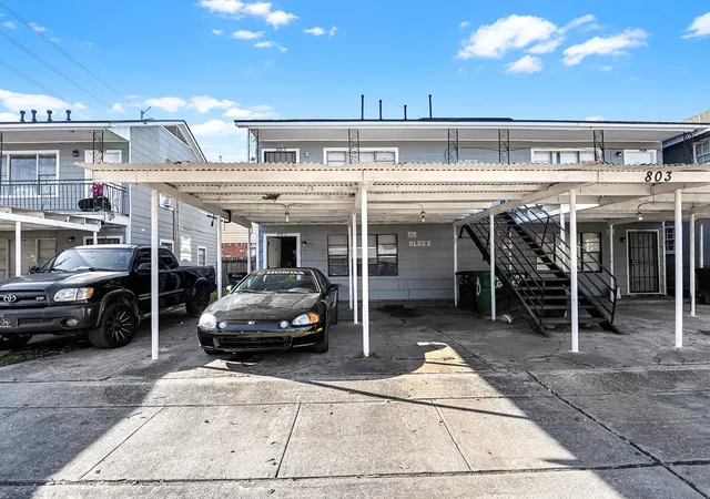 3rd image of 801-803 66Th St St, Houston, TX 77011 | MLS# 24125422
