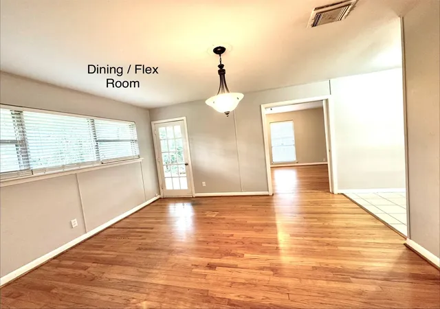 Photo 3 of Single family home for sale at 4314 Benning Dr, Houston, TX 77035 | MLS# 19275592 | Listing updated on 2026-09-13