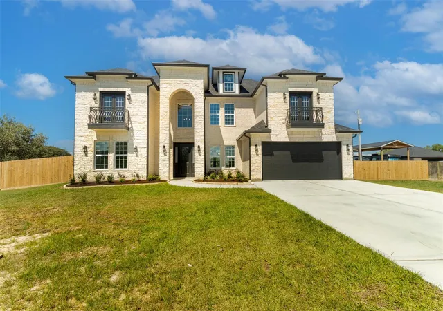 5th image of 1714 Mackey Dr, Dickinson, TX 77539 | MLS# 29630593
