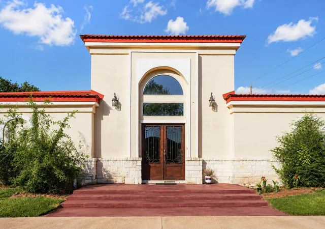Photo 4 of Single family home for sale at 601 Westview Ter Dr, Sealy, TX 77474 | MLS# 22284174 | Listing updated on 2026-08-18
