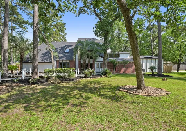 Homes for sale in Kingwood, TX | 1211 Golden Bear Ln, Kingwood, TX 77339 | MLS# 30897809