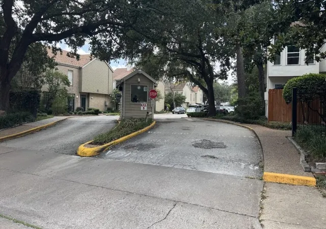2nd image of 2100 Tanglewilde St #743, Houston, TX 77063 | MLS# 29244969