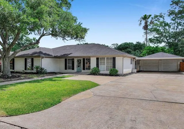 1st image of 950 Monterrey Dr, Beaumont, TX 77706 | MLS# 11773622