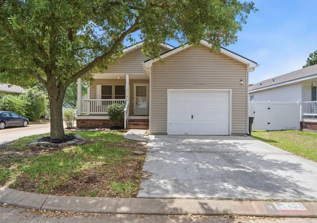 Photo 4 of Single family home for sale at 21403 Sweet Grass Ln, Tomball, TX 77375 | MLS# 38895654 | Listing updated on 2026-09-18