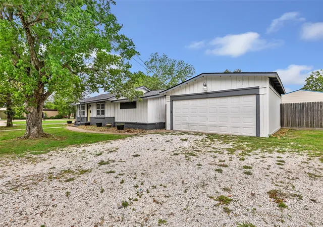 Homes for sale in Dayton, TX | 302 E Kay St, Dayton, TX 77535 | MLS# 35741727