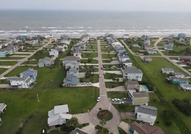 Photo 2 of Land for sale at 4124 Sand Piper Ln, Galveston, TX 77554 | MLS# 80861305 | Listing updated on 2026-08-27