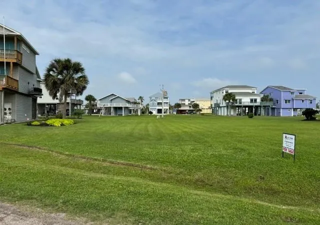 Photo 4 of Land for sale at 4124 Sand Piper Ln, Galveston, TX 77554 | MLS# 80861305 | Listing updated on 2026-08-27