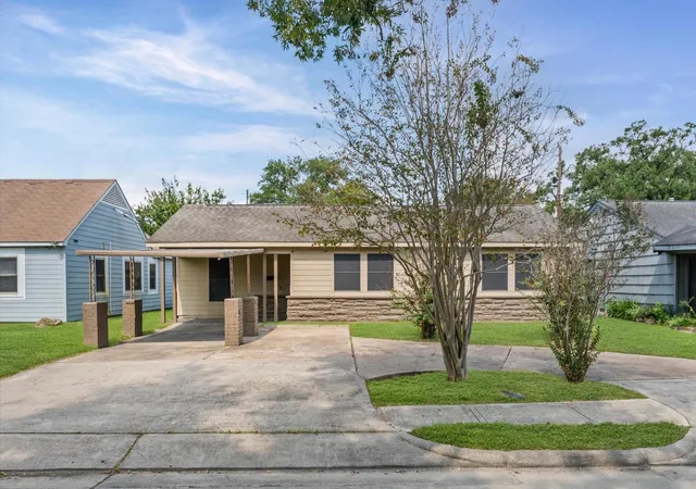 Photo 1 of Single family home for sale at 5107 Gren St, Houston, TX 77021 | MLS# 78886327 | Listing updated on 2026-06-26