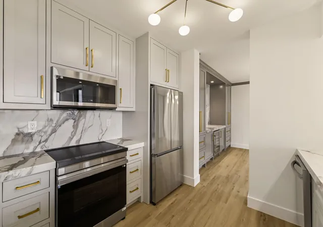 4th image of 5001 Woodway Dr #1305, Houston, TX 77056 | MLS# 84011049