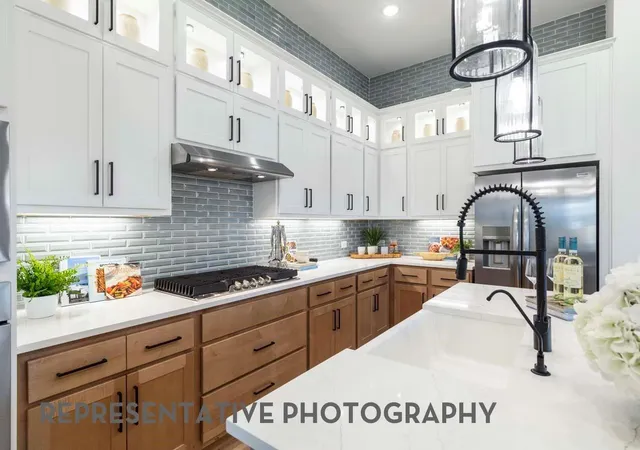 5th image of 17931 Oakwood Stream Dr, Webster, TX 77598 | MLS# 52284013